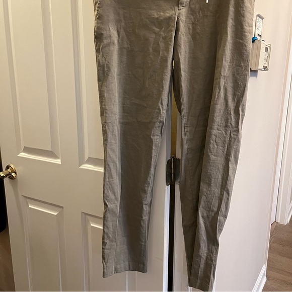 Brand new designer linen slacks for men. Most desirable, linen, neutral color. - Picture 2 of 6